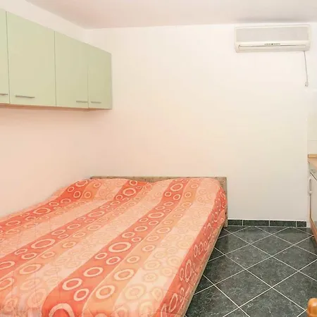Апартаменты Stone House Penzo *